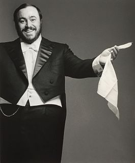 Francesco Scavullo - Pavarotti (1977)