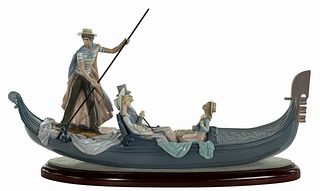 Lladro #1350 'In The Gondola' Figure