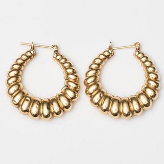 14K Gold Scolloped Earrings