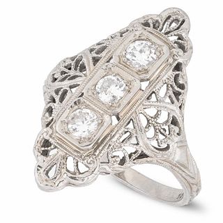 Ring, Art Deco 18k white gold and Diamond  ring