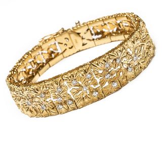 Diamond and 18K Gold Bracelet Foliate Motif Circa 1950