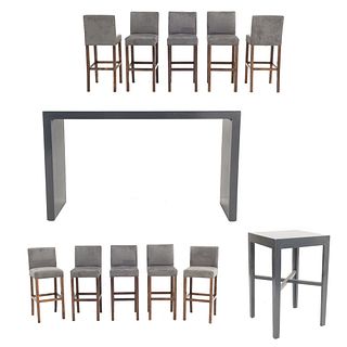 Set de muebles para bar. SXXI. Elaborado en madera y aluminio Consta de: 10 Sillas altas. Con respaldos cerrados.