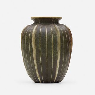 Martin Brothers Pottery, Vase