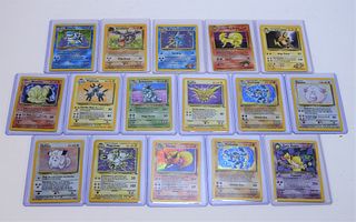 16PC Pokemon Trading Cards Holographic Card Group