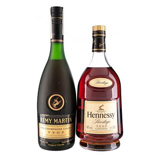 Lote de Cognac. Rémy Martin. V.S.O.P. Hennessy. V.S.O.P. Total de Piezas: 2.