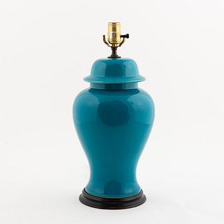 CHINESE TURQUOISE URN FORM TABLE LAMP