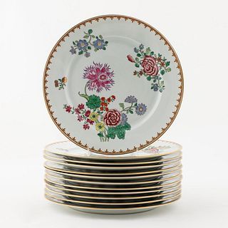 SET 12, CHINESE EXPORT STYLE FAMILLE ROSE PLATES