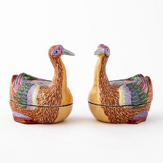 PAIR, CHINESE GOOSE FORM PORCELAIN BOXES