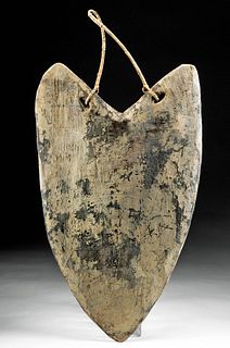 Early 20th C. Papua New Guinea Madang Wood Shield