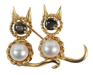 18 Karat Gold Double Cat Brooch, having pearl body and brown stone head, 9.9 grams.