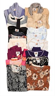 16 Piece Lot of Delle Celle Designer Sweaters, to include sweater sets, linen, cotton, woven and cashmere blend, in good pre-owned condition, size med