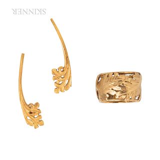 18kt Gold Foliate Ring and Earrings