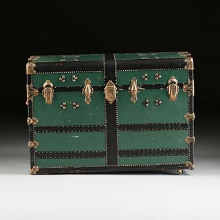 AN ANTIQUE GREEN PAINTED AND BLACK LEATHER STEAMER TRUNK, EARLY 20TH CENTURY,