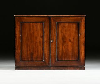 A VICTORIAN OAK COLLECTOR'S TABLE TOP SPECIMEN CABINET, LATE 19TH/EARLY 20TH CENTURY, 