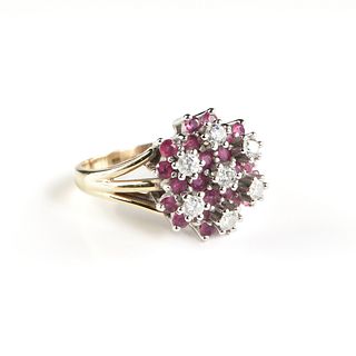 A 14K WHITE AND YELLOW GOLD, RUBY, AND DIAMOND CLUSTER RING,