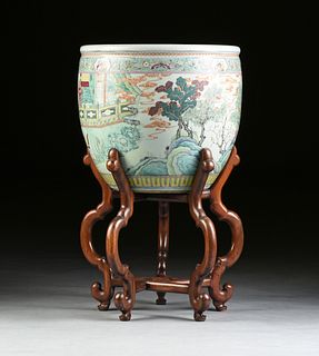 A LARGE CHINESE FAMILLE ROSE "YANG FAMILY GENERALS" PORCELAIN FISH BOWL, QING DYNASTY (1663-1911),