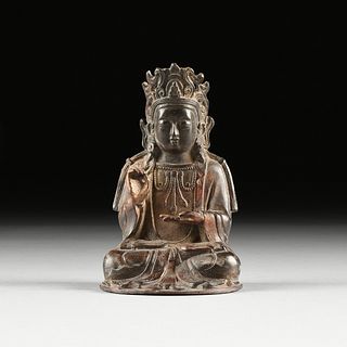 A CHINESE PARCEL GILT BRONZE AVALOKITESHVARA GUANYIN SCULPTURE, ATTRIBUTED TO THE MING DYNASTY (1368-1644),