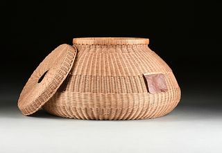 AN "INDIAN (HINDU)" ILLUSION BASKET PROP, EARLY/MID 20TH CENTURY, 