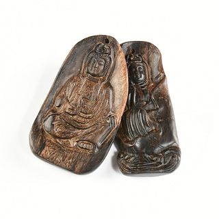 A GROUP OF TWO CHINESE AGARWOOD PENDANT AMULETS, SEATED AND EMERGING GUANYIN, 20TH CENTURY,