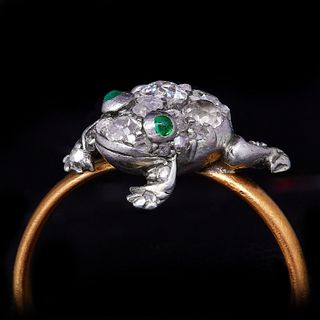 EMERALD AND DAMOND FROG RING