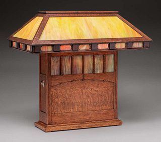 Prairie School Oak & Slag Glass Lamp c1910