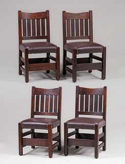 Gustav Stickley Set of 4 V-Back Dining Chairs c1910