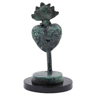 CARMEN PARRA, El corazón de Santa Teresa, Firmada, Escultura en bronce en base de mármol, 26 x 15 x 15 cm medidas totales, Constancia | CARMEN PARRA, 