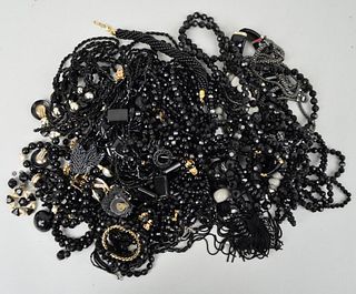Discovery Group Costume Black Bead Jewelry