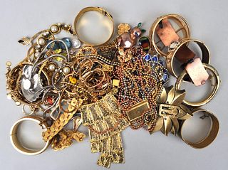 Discovery Group Vintage Costume Jewelry