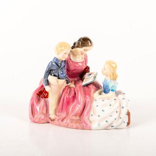 Royal Doulton Figurine Bedtime Story HN2059