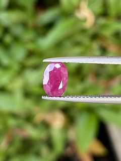 NATURAL RUBY - 1.65 Cts - Certificate GIA