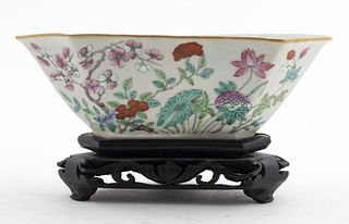 Chinese Famille Rose Floral Ceramic Bowl