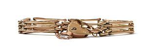 A gold gate bracelet,