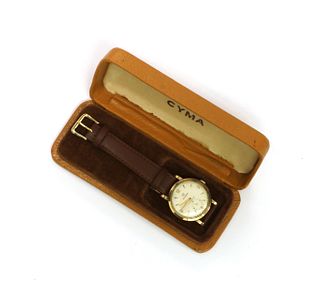 A gentlemen's 9ct gold Cyma 'Cymaflex' mechanical strap watch,
