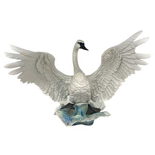 Edward Marshall Boehm Swan Sculpture