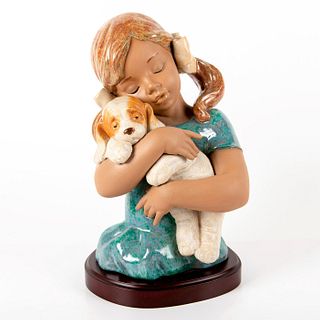 Gabriela 1012355 - Lladro Porcelain Figurine
