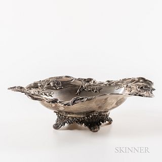 Black, Starr & Frost Sterling Silver Center Bowl, New York, late 19th/early 20th century, tulip and ribbon border, foliate and floral p