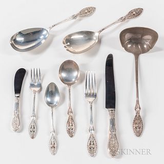Manchester Silver Co. Valenciennes Pattern Sterling Silver Flatware Service, Providence, Rhode Island, mid-20th century, including twel