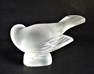 A French Lalique Crystal Sparrow, Signed