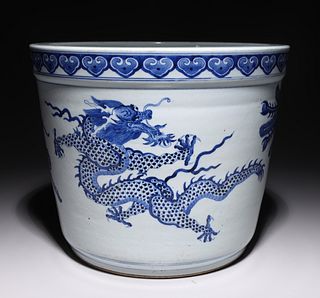 Antique Chinese Blue & White Porcelain Basin