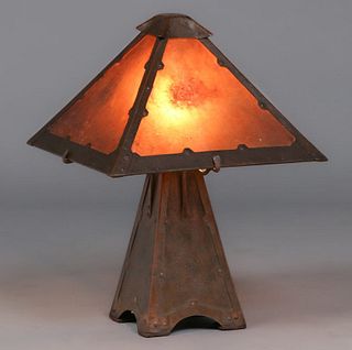 Arts & Crafts Hammered Copper & Mica Square Lamp c1910