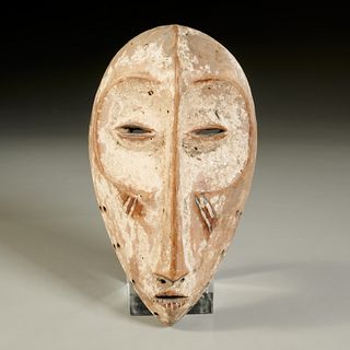 Lega Peoples, Bwami Idumu mask