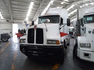 Tractocamion Kenworth T600 2003