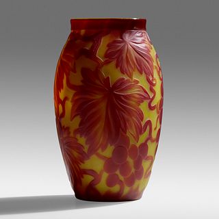 Tiffany Studios, Cameo vase with grapevine