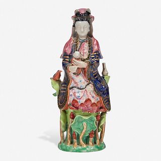 A Chinese export porcelain famille rose-decorated figure of Guanyin and child 粉彩出口瓷观音送子 Qing Dynasty 清