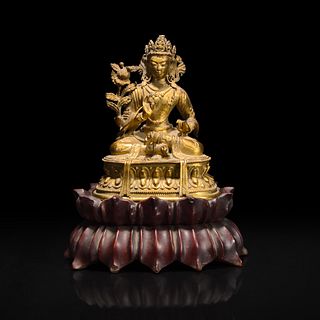 A small Sino-Tibetan gilt-bronze figure of a bodhisattva 中原或西藏地区铜鎏金佛造像 18th century 十八世纪