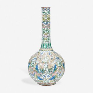 A large Chinese enameled copper vase 铜胎画珐琅花瓶