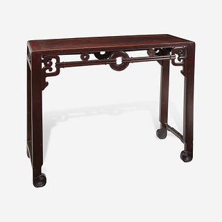 A Chinese hardwood side table 硬木条案 19th century 十九世纪