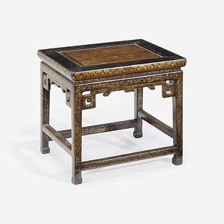 A Chinese lacquer stool 漆金炕桌 18th/early 19th Century 十八世纪或十九世纪早期