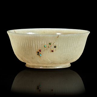 A Mughal-style embellished greyish jade small bowl 痕都斯坦风格灰玉嵌多宝小碗